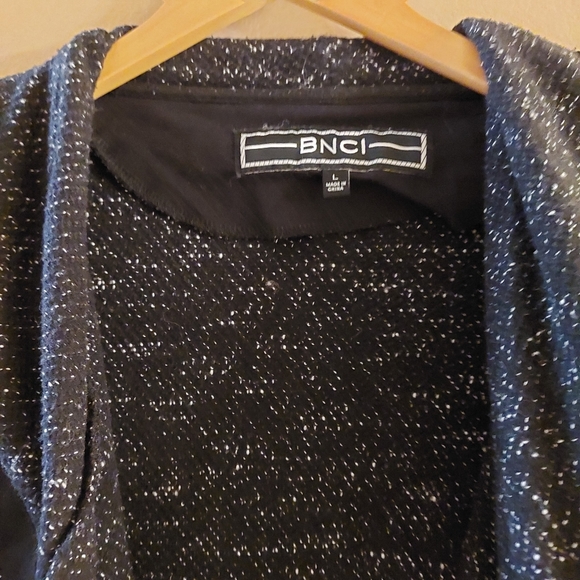 BNCI open knit long blazer cardigan black and white design. Size large - Picture 3 of 8